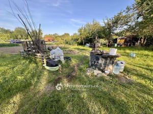 Prodej zahrady, Znojmo, 2238 m2