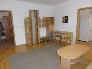 Pronájem bytu 2+kk, Pardubice - Polabiny, Labský Palouk, 65 m2
