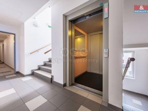 Prodej bytu 2+kk, Praha - Kyje, Farkašova, 49 m2