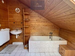 Prodej restaurace, Staré Město, Jamnická, 800 m2