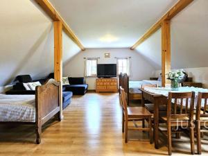Prodej rodinného domu, Písek - Semice, Obecní, 518 m2