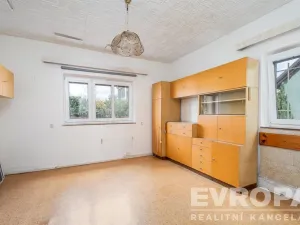 Prodej vily, Praha - Dolní Počernice, Listopadová, 139 m2