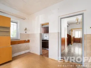 Prodej vily, Praha - Dolní Počernice, Listopadová, 139 m2