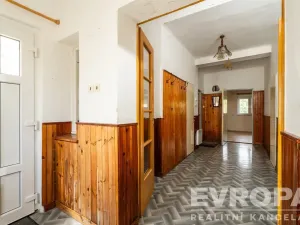 Prodej vily, Praha - Dolní Počernice, Listopadová, 139 m2