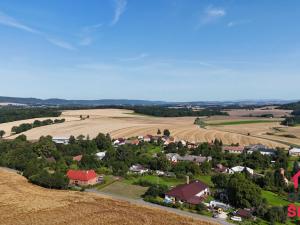 Prodej pozemku pro bydlení, Staré Město, 7617 m2
