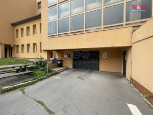Prodej garážového stání, Praha, Lovosická, 18 m2