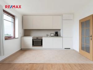 Prodej bytu 3+kk, Jesenice, Mezi Domy, 84 m2