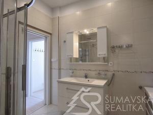 Prodej bytu 3+kk, Kašperské Hory, Náměstí, 90 m2