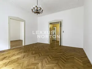 Prodej bytu 3+1, Praha - Staré Město, U staré školy, 112 m2