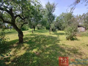 Prodej pozemku pro bydlení, Znojmo, 1622 m2