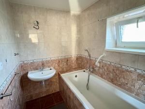 Prodej rodinného domu, Velké Hostěrádky, 107 m2