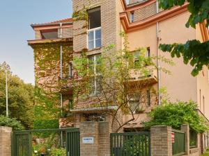 Pronájem kanceláře, Praha - Bubeneč, Bubenečská, 49 m2