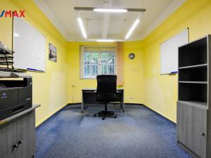 Pronájem kanceláře, Praha - Bubeneč, Bubenečská, 49 m2