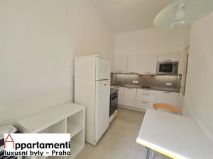 Pronájem kanceláře, Praha - Nové Město, Štěpánská, 63 m2