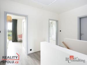 Prodej rodinného domu, Pečky - Velké Chvalovice, Za Statkem, 160 m2