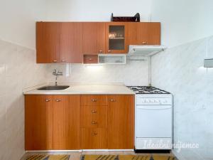 Pronájem bytu 1+1, Brno, Zvěřinova, 43 m2