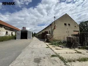Prodej výrobních prostor, Věžky, 2322 m2