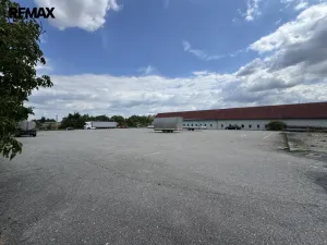 Prodej výrobních prostor, Věžky, 2322 m2