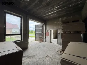 Prodej výrobních prostor, Věžky, 2322 m2