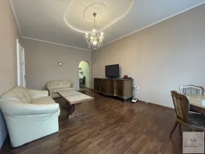 Pronájem bytu 4+1, Karlovy Vary, Bulharská, 125 m2