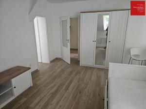 Pronájem bytu 2+kk, Mariánské Lázně, Hlavní třída, 60 m2