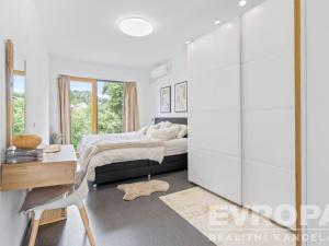 Pronájem bytu 3+kk, Praha, 165 m2