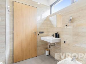 Pronájem bytu 3+kk, Praha, 165 m2