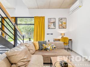 Pronájem bytu 3+kk, Praha - Benice, Vinná, 105 m2