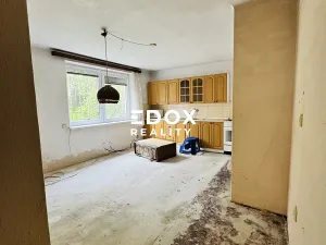 Prodej rodinného domu, Vlkaneč, 244 m2