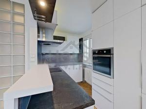 Prodej bytu 2+kk, Praha, Gutova, 52 m2