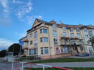 Pronájem garážového stání, Praha - Suchdol, Internacionální, 15 m2