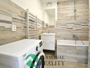 Prodej bytu 4+1, Mariánské Lázně - Úšovice, Kollárova, 83 m2