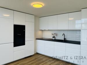Pronájem bytu 2+kk, Praha - Holešovice, Tusarova, 43 m2