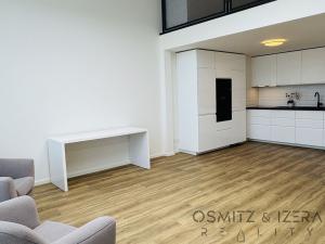 Pronájem bytu 2+kk, Praha - Holešovice, Tusarova, 43 m2