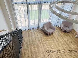 Pronájem bytu 2+kk, Praha - Holešovice, Tusarova, 43 m2