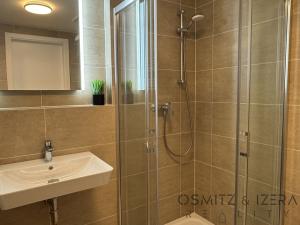 Pronájem bytu 2+kk, Praha - Holešovice, Tusarova, 43 m2