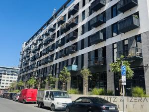 Pronájem bytu 2+kk, Praha - Holešovice, Tusarova, 43 m2