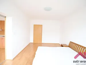 Pronájem bytu 2+kk, Praha - Zbraslav, Aleny Santarové, 42 m2