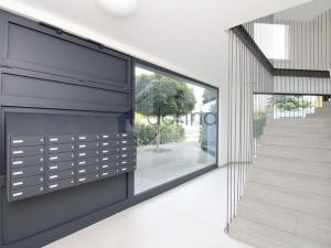 Pronájem bytu 3+1, Praha, Libínská, 104 m2