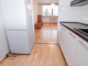 Pronájem bytu 2+kk, Praha - Bohnice, Kostřínská, 43 m2