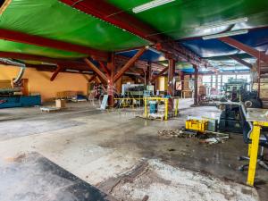 Prodej komerční nemovitosti, Liteň, 3293 m2