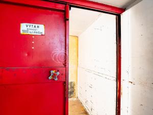 Prodej komerční nemovitosti, Liteň, 3293 m2