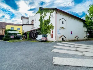 Prodej komerční nemovitosti, Liteň, 3293 m2