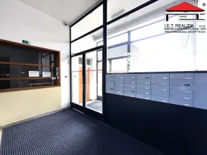 Pronájem kanceláře, Brno, Kroftova, 81 m2