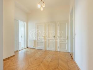 Prodej bytu 6+kk a větší, Praha - Dejvice, Bubenečská, 256 m2