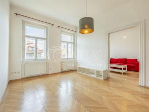 Prodej bytu 6+kk a větší, Praha - Dejvice, Bubenečská, 256 m2