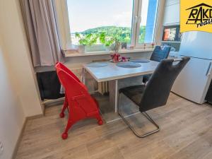 Prodej bytu 3+1, Trutnov, Za Komínem, 73 m2