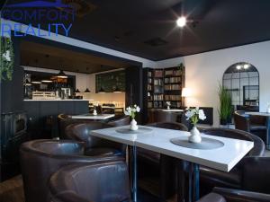 Pronájem restaurace, Ostrava - Moravská Ostrava, Masarykovo náměstí, 300 m2