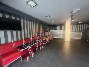 Pronájem restaurace, Rožnov pod Radhoštěm, Partyzánská, 200 m2