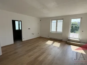 Prodej bytu 2+kk, Dlouhá Ves, 48 m2